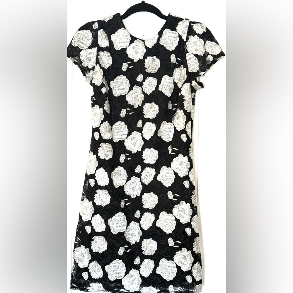 Sam Edelman Black/White Embroidered Rose Cap Sleeve dress